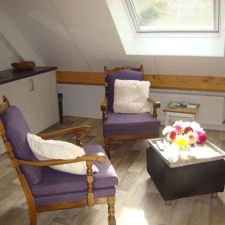 Onder Ons Riet Bed & Breakfast Cromvoirt